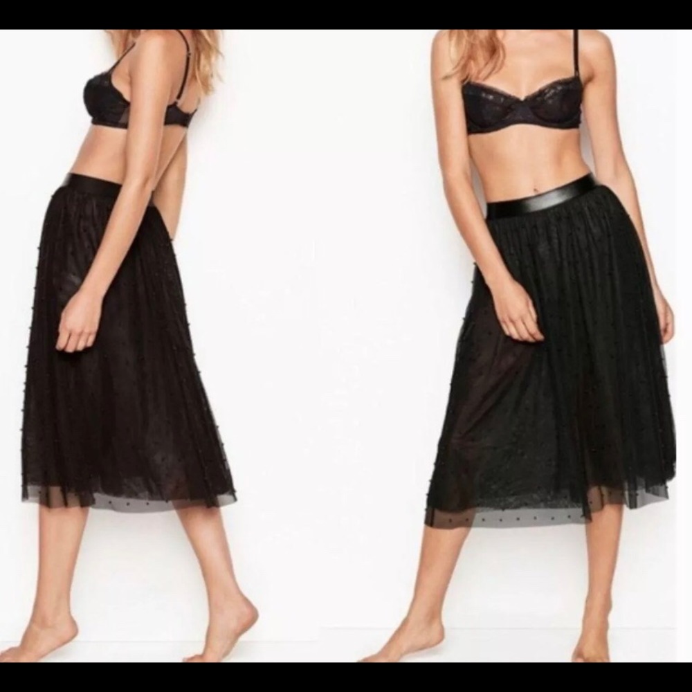 Victoria’s Secret tulle & Pearl embellished skirt